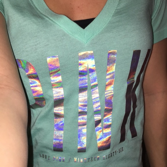 Victoria’s Secret v-neck tshirt - Picture 2 of 4